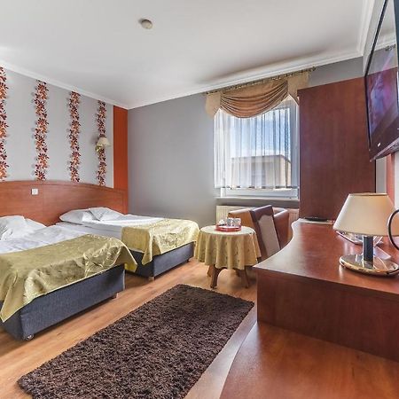 Hotel Doris オボルニキ エクステリア 写真